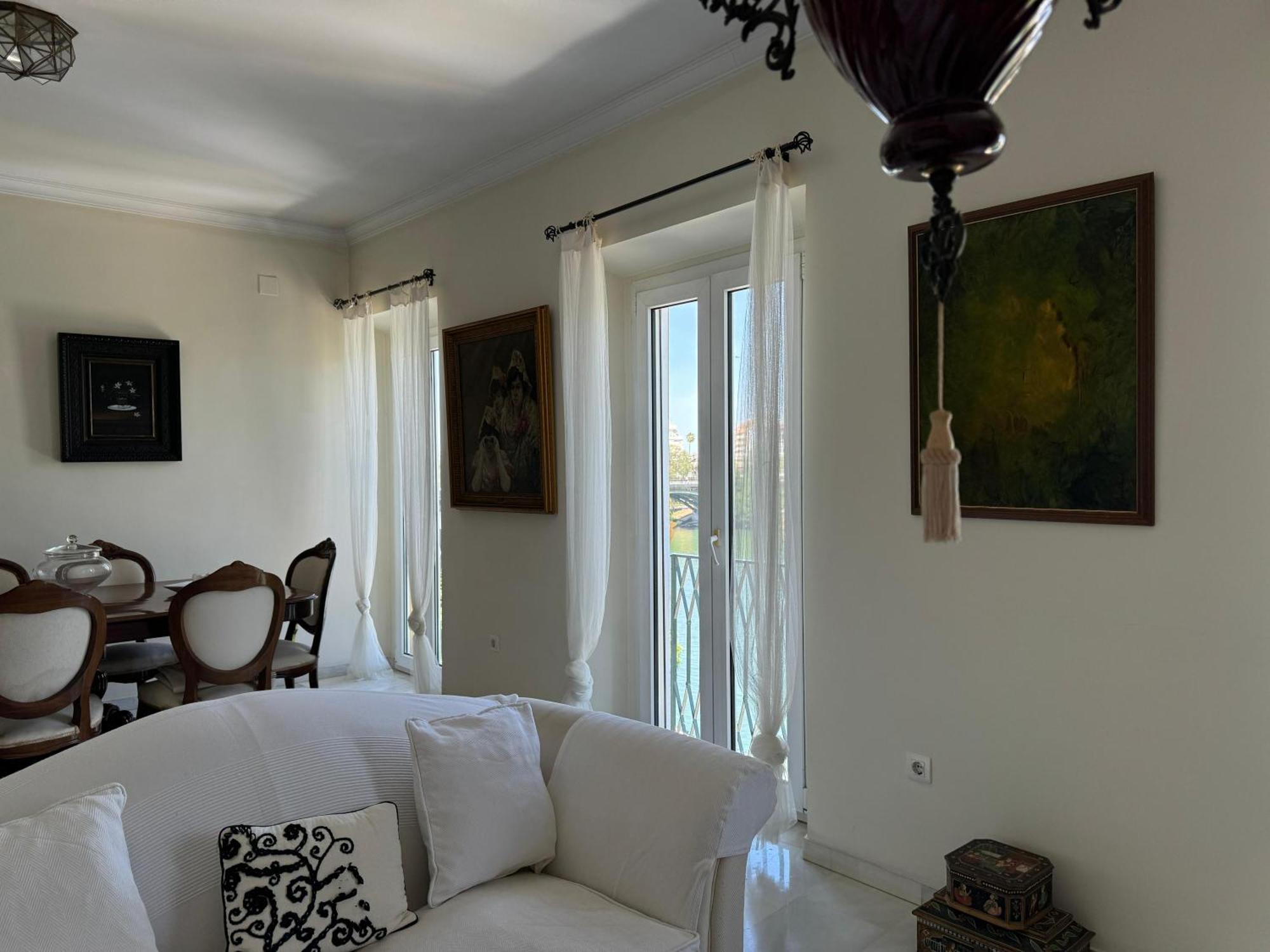 Апартаменты Wonderful Duplex In Calle Betis Севилья Экстерьер фото