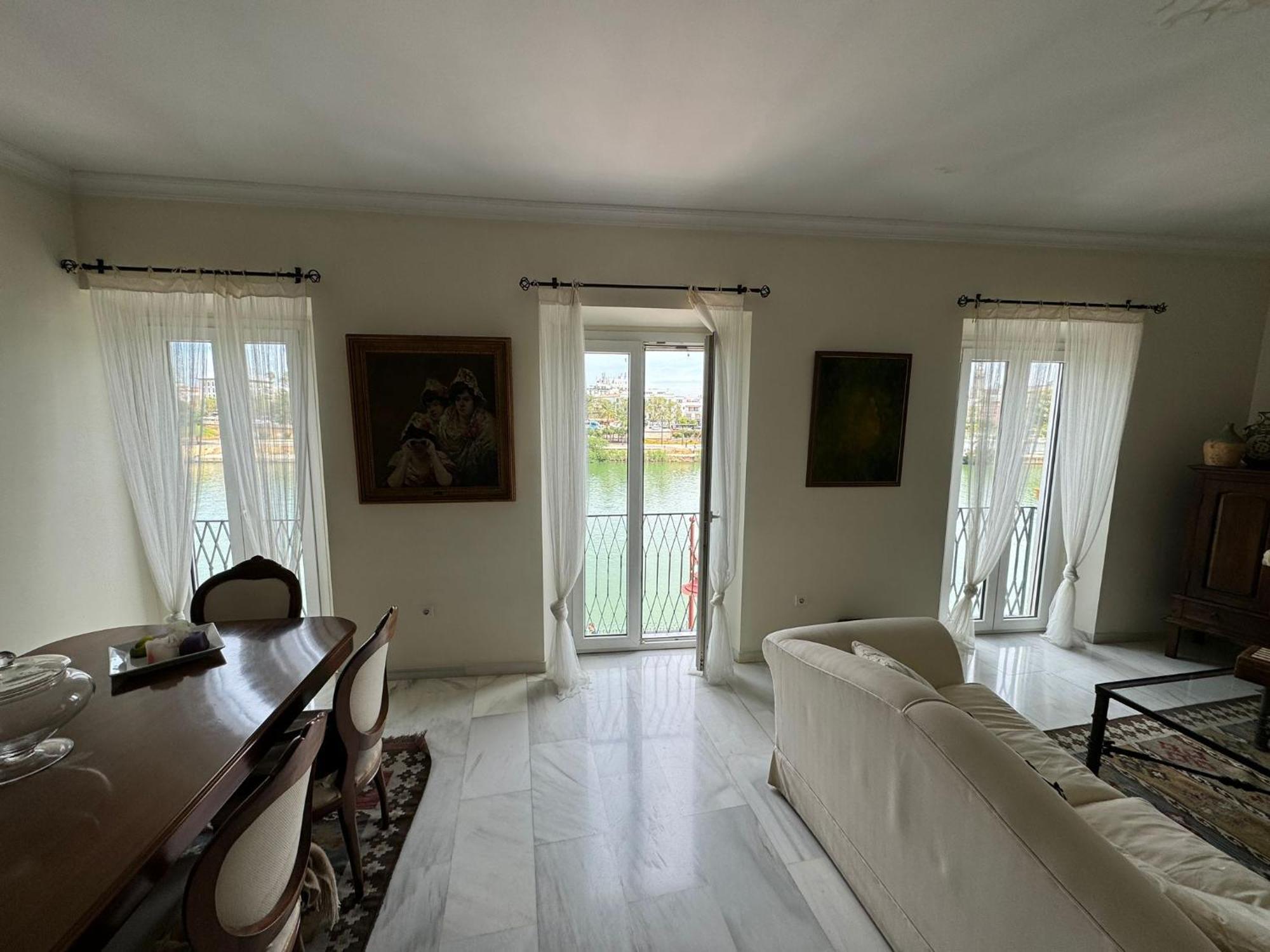 Апартаменты Wonderful Duplex In Calle Betis Севилья Экстерьер фото
