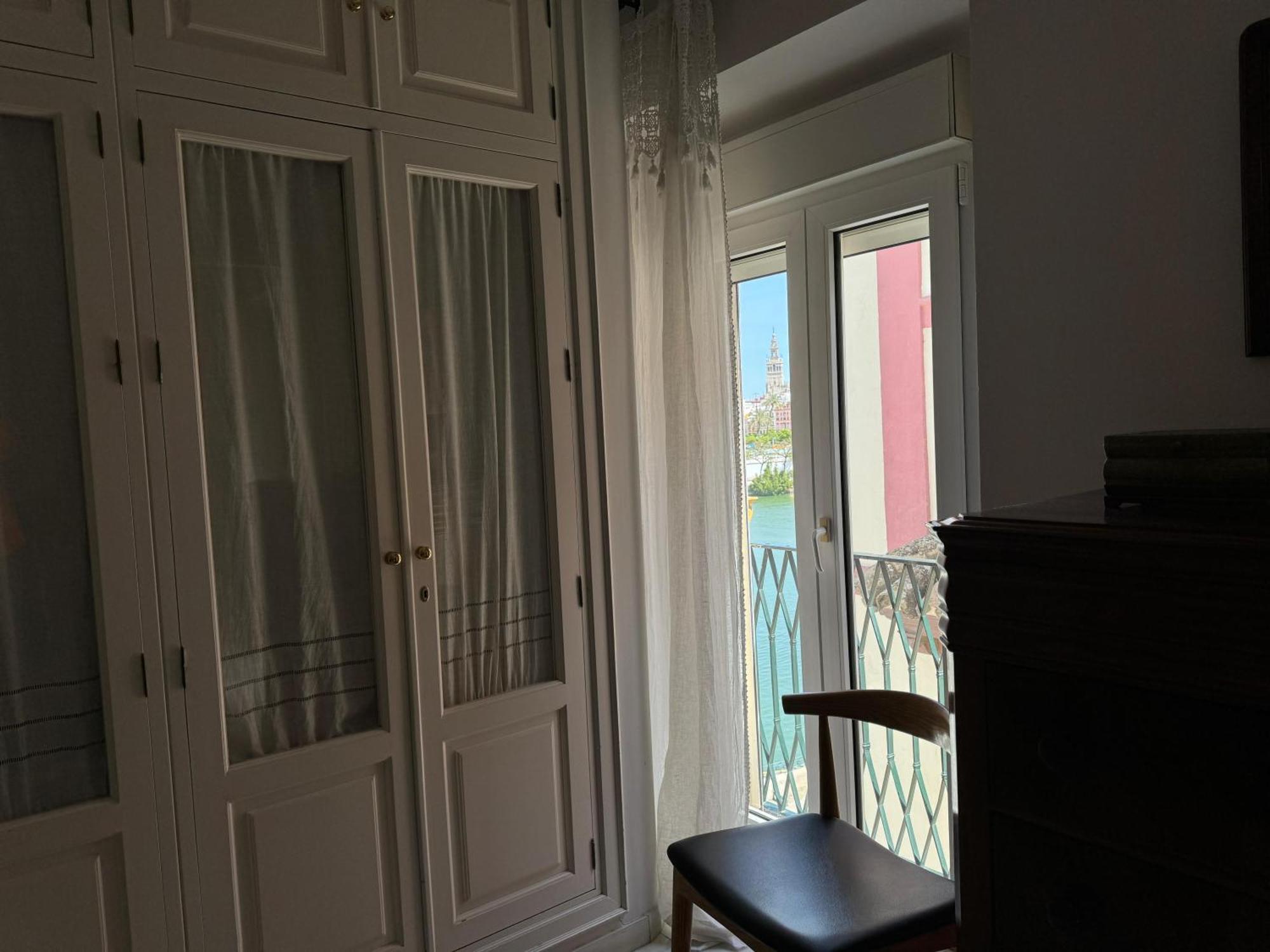 Апартаменты Wonderful Duplex In Calle Betis Севилья Экстерьер фото